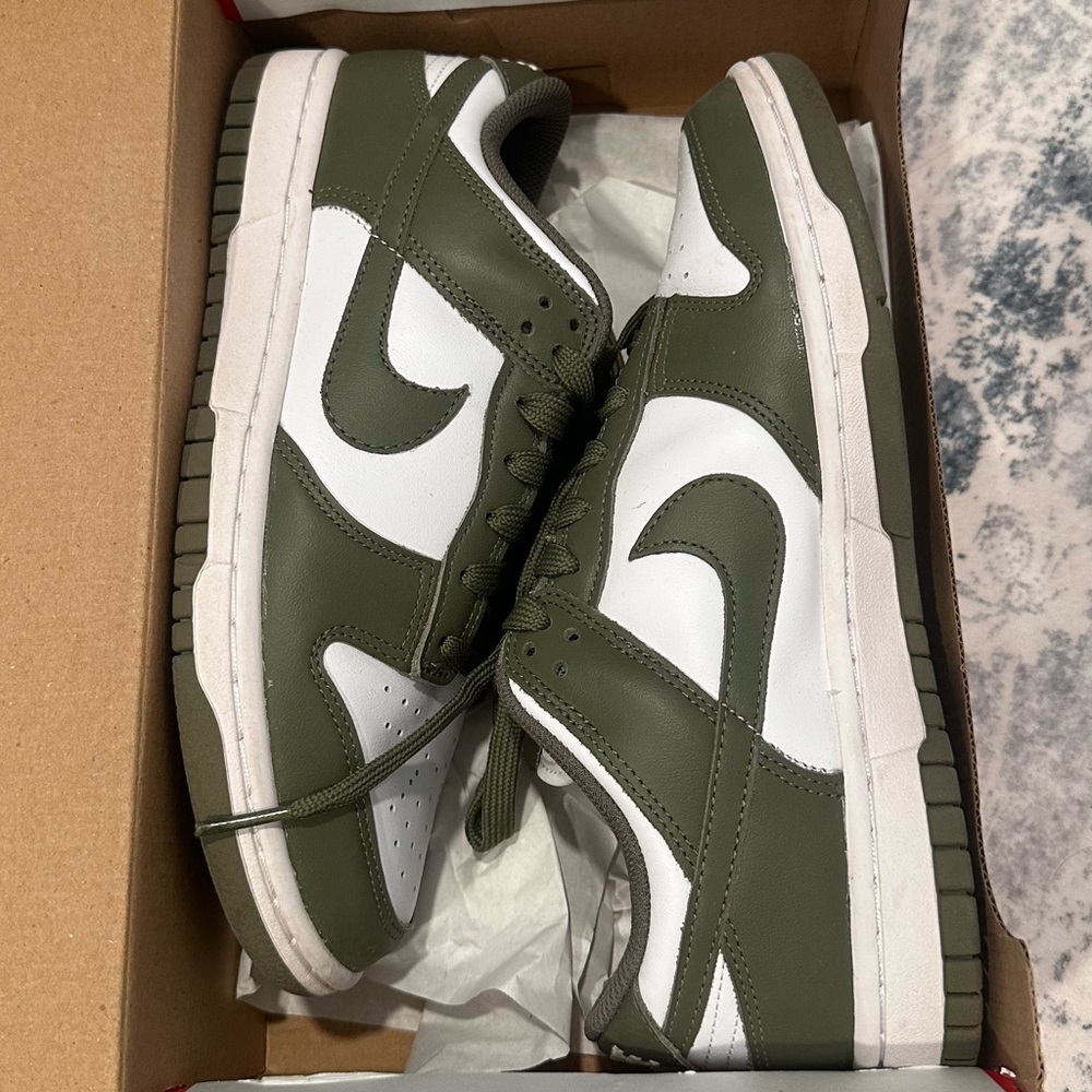 Women’s Nike dunk low